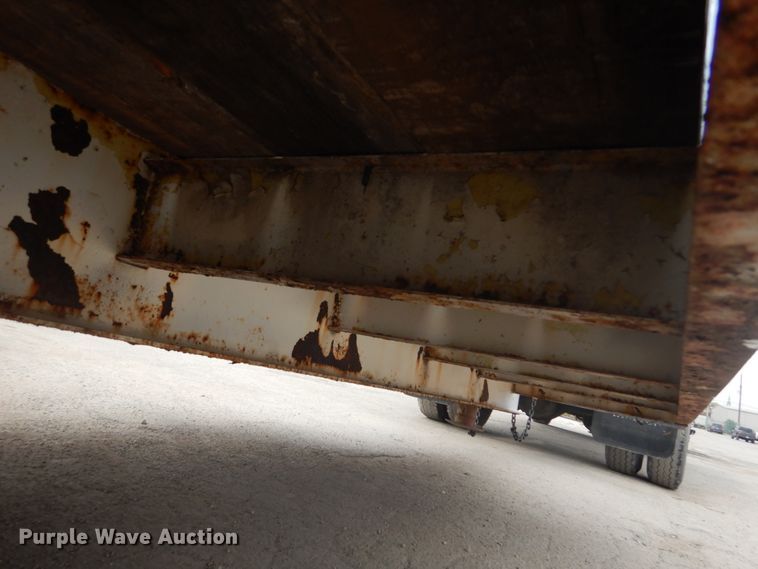 image for item IV9541 1980  equipment trailer