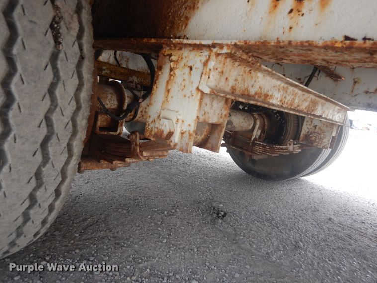 image for item IV9541 1980  equipment trailer