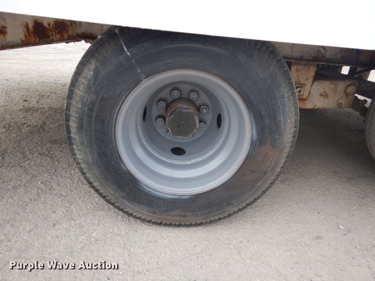 image for item IV9541 1980  equipment trailer