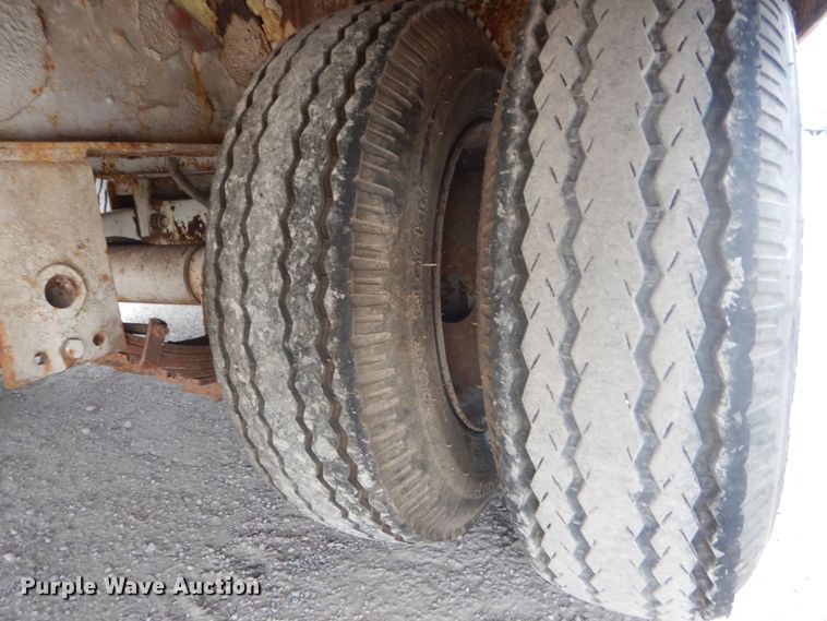 image for item IV9541 1980  equipment trailer