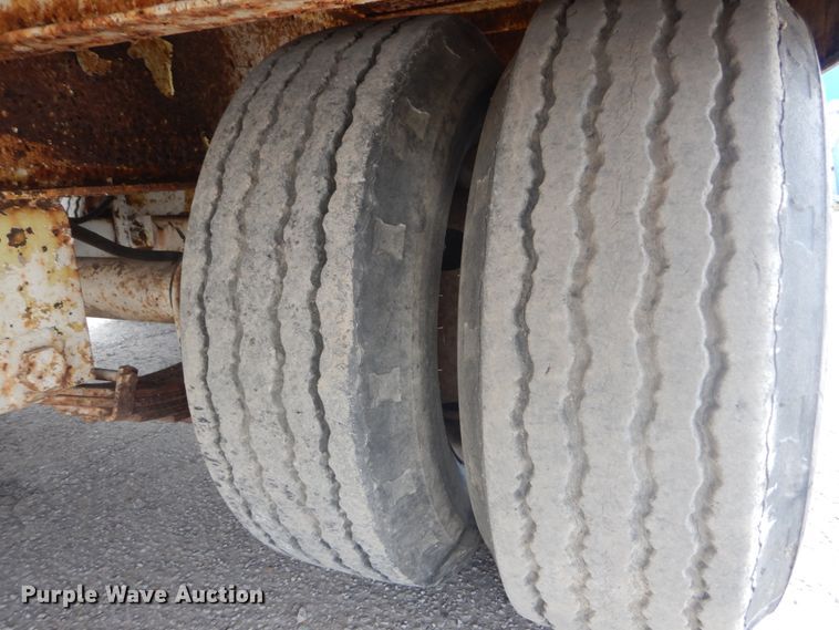 image for item IV9541 1980  equipment trailer