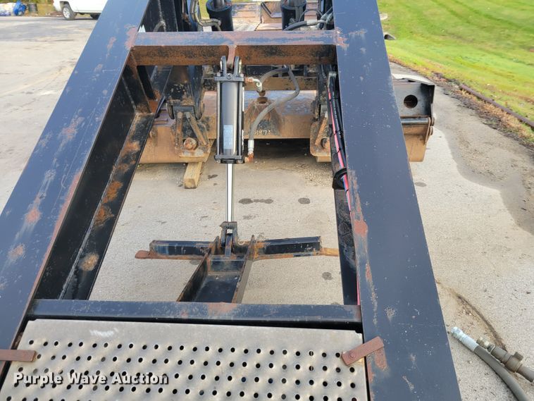 image for item IV9588 2014 Kaufman DT30  lowboy equipment trailer