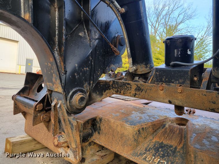 image for item IV9588 2014 Kaufman DT30  lowboy equipment trailer