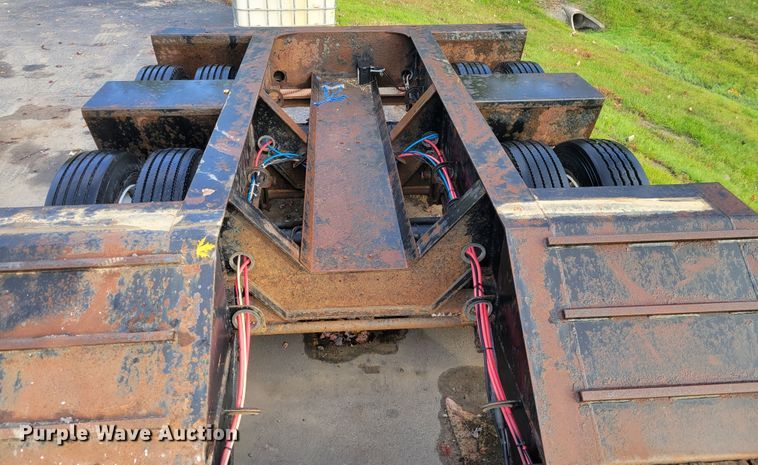 image for item IV9588 2014 Kaufman DT30  lowboy equipment trailer