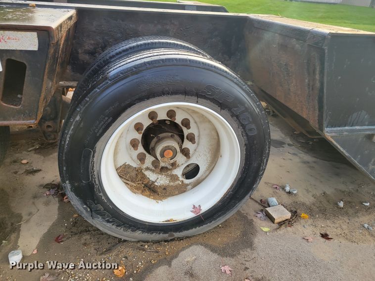 image for item IV9588 2014 Kaufman DT30  lowboy equipment trailer