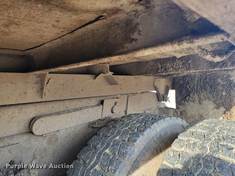 image for item IV9589 1991 GMC TopKick  dump truck