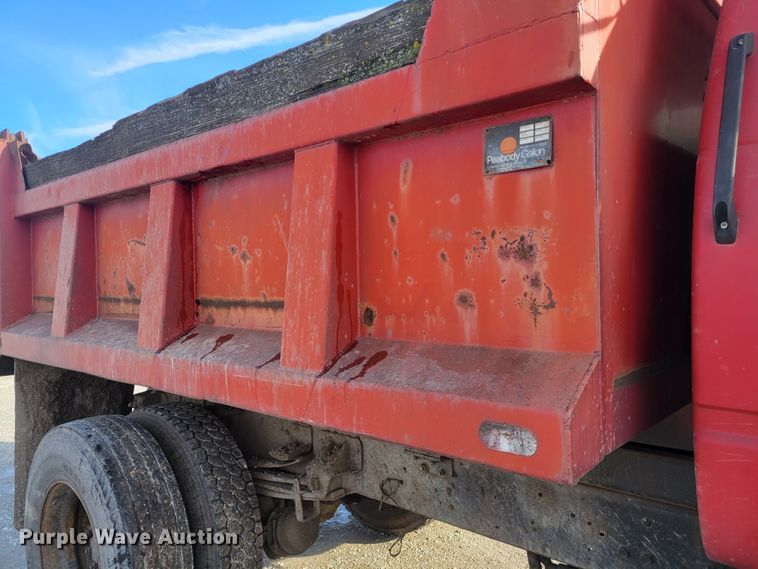 image for item IV9589 1991 GMC TopKick  dump truck