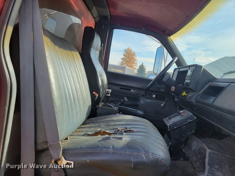 image for item IV9589 1991 GMC TopKick  dump truck