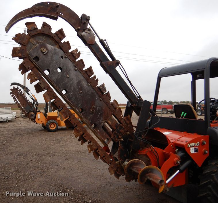 image for item IV9808 2007 Ditch Witch RT95  trencher