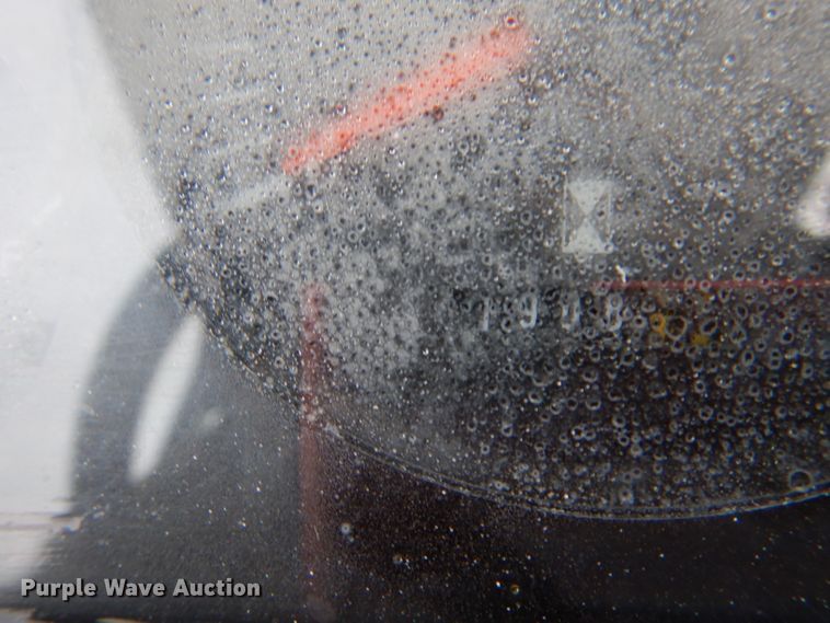 image for item IV9808 2007 Ditch Witch RT95  trencher