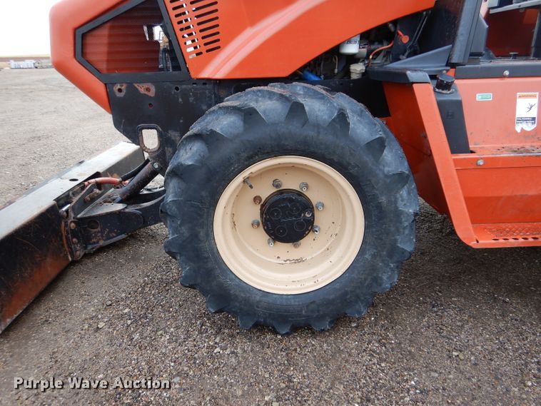 image for item IV9808 2007 Ditch Witch RT95  trencher