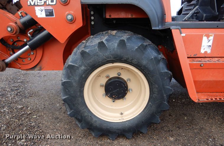 image for item IV9808 2007 Ditch Witch RT95  trencher