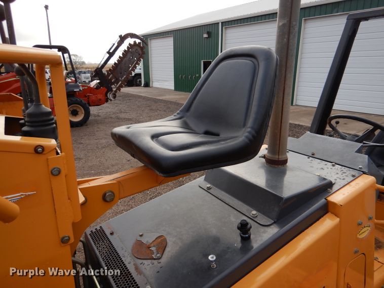 image for item IV9809 2003 Case 660  trencher