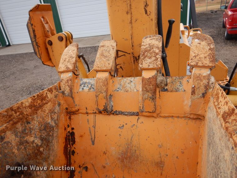 image for item IV9809 2003 Case 660  trencher