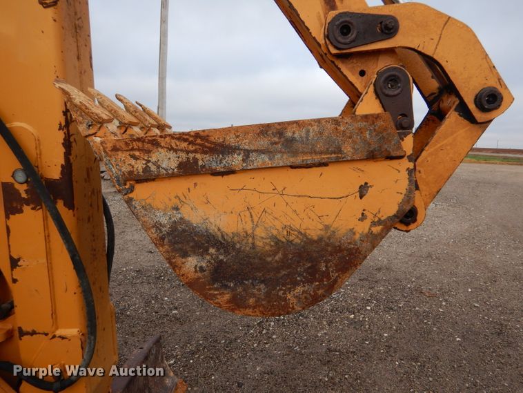 image for item IV9809 2003 Case 660  trencher