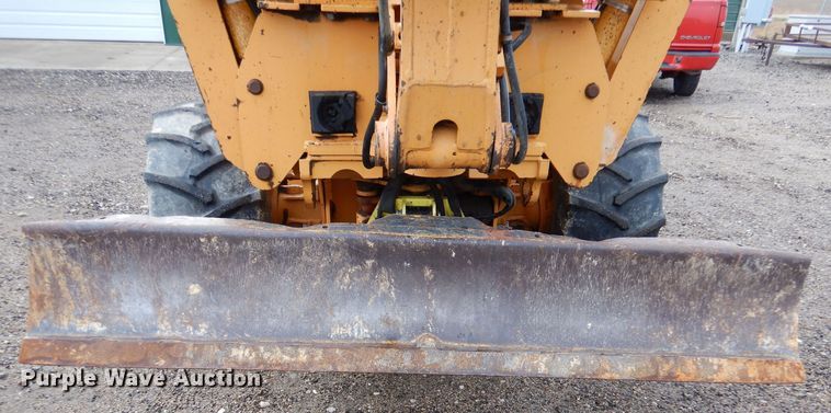 image for item IV9809 2003 Case 660  trencher