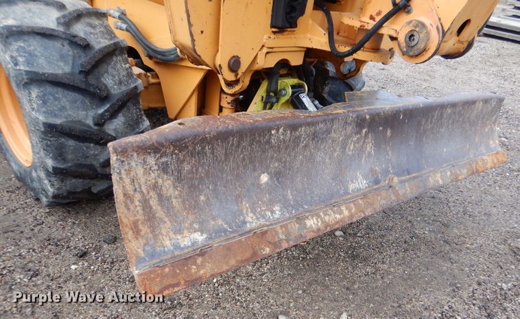 image for item IV9809 2003 Case 660  trencher