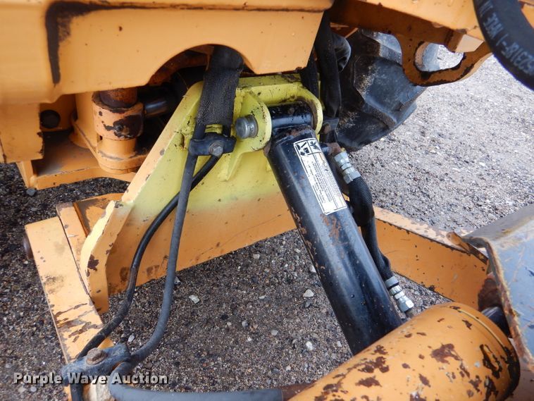 image for item IV9809 2003 Case 660  trencher