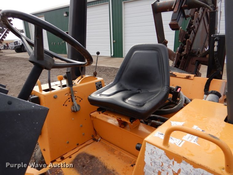 image for item IV9809 2003 Case 660  trencher