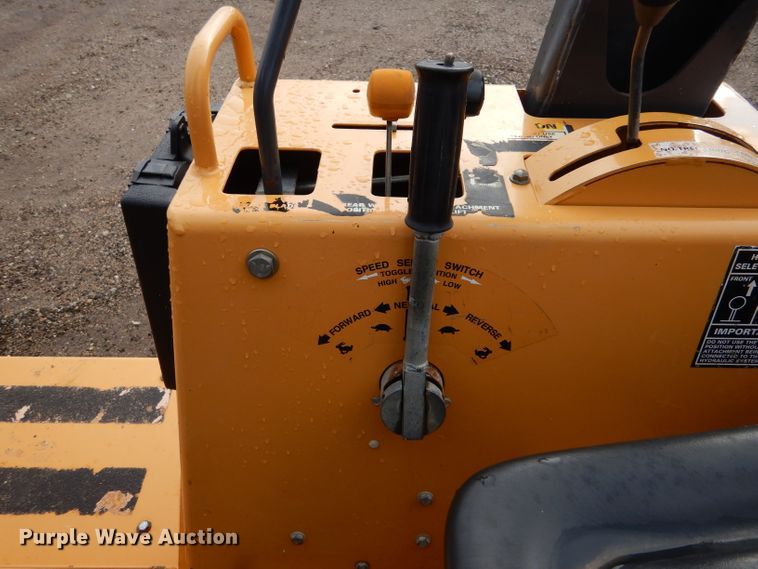 image for item IV9809 2003 Case 660  trencher