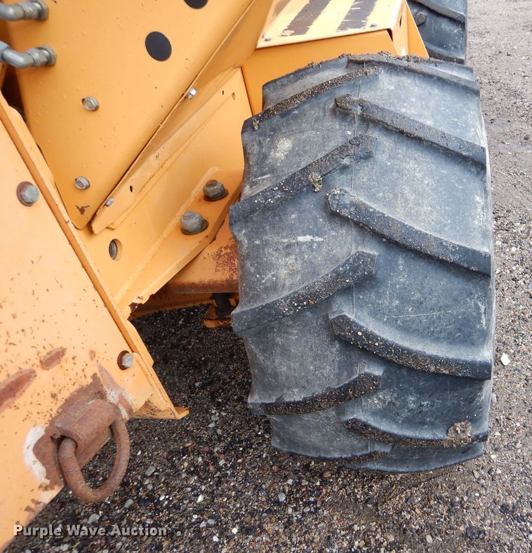 image for item IV9809 2003 Case 660  trencher