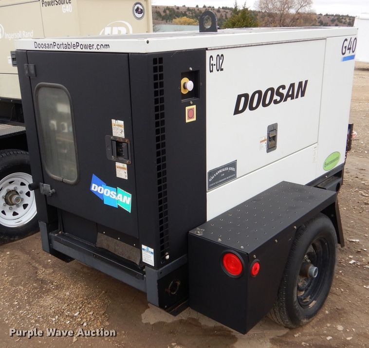image for item IV9812 2012 Doosan G40  generator