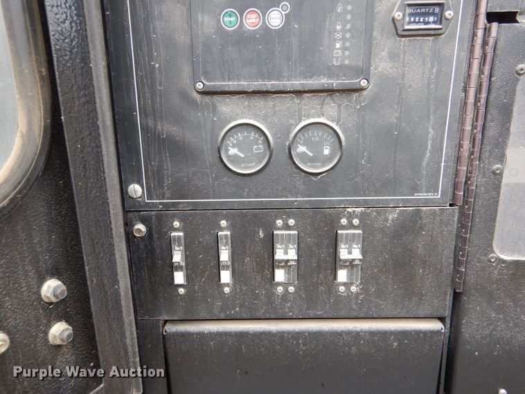 image for item IV9812 2012 Doosan G40  generator