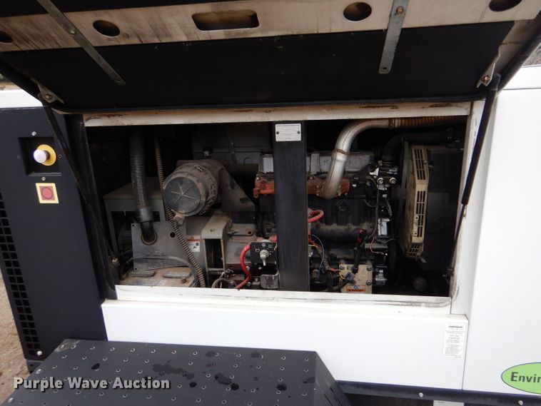 image for item IV9812 2012 Doosan G40  generator