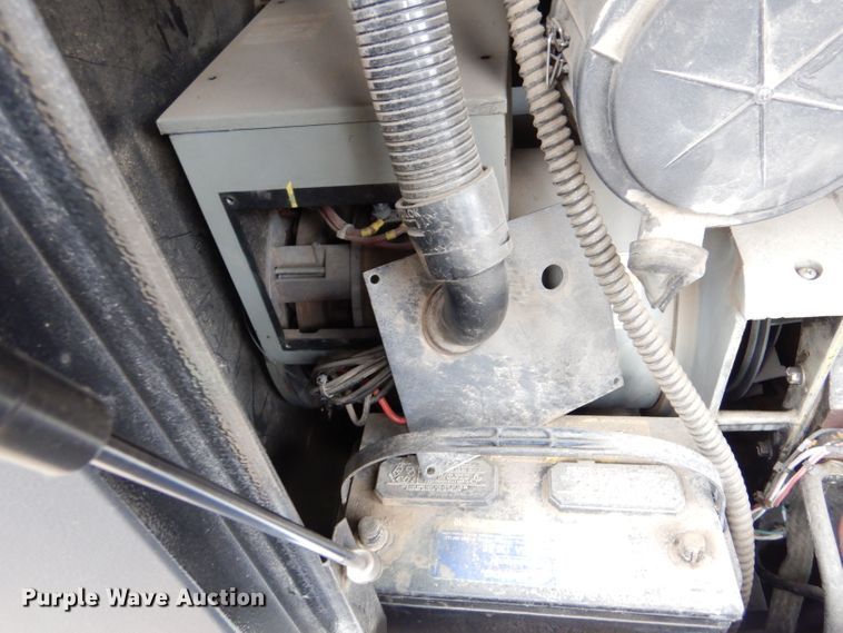 image for item IV9812 2012 Doosan G40  generator