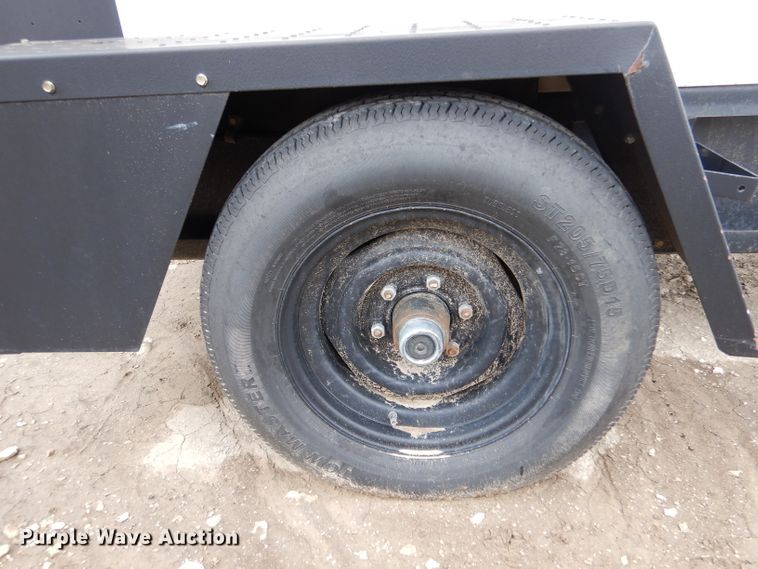 image for item IV9812 2012 Doosan G40  generator