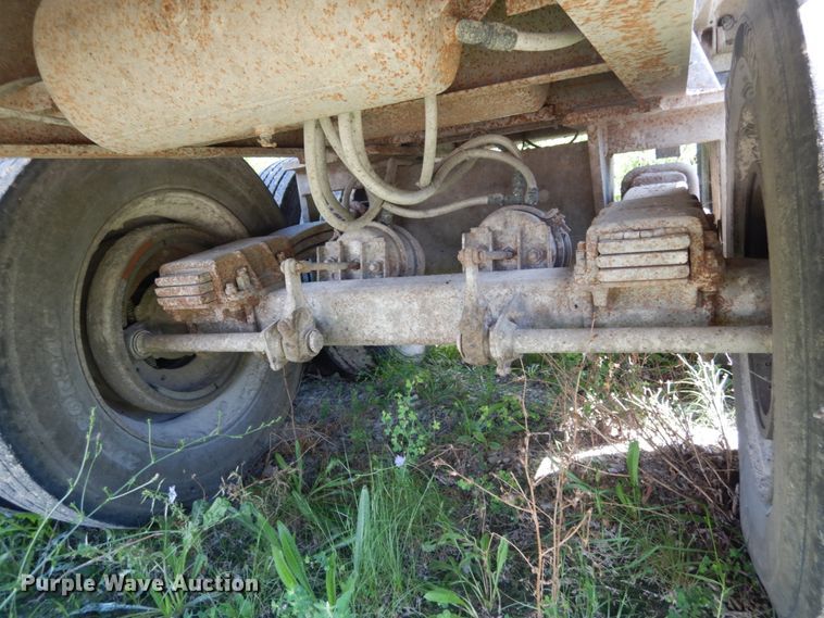 image for item JA9008 1977  end dump trailer