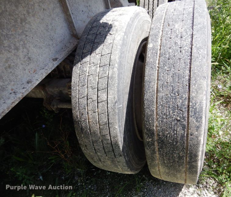 image for item JA9008 1977  end dump trailer