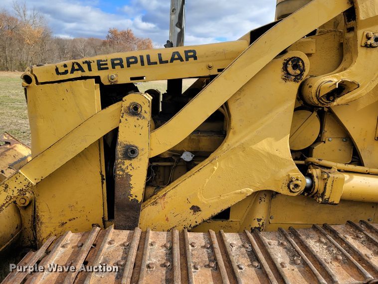 image for item JE9311 1964 Caterpillar 955H  track loader
