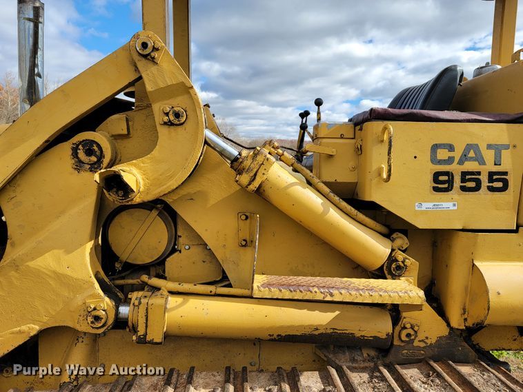 image for item JE9311 1964 Caterpillar 955H  track loader