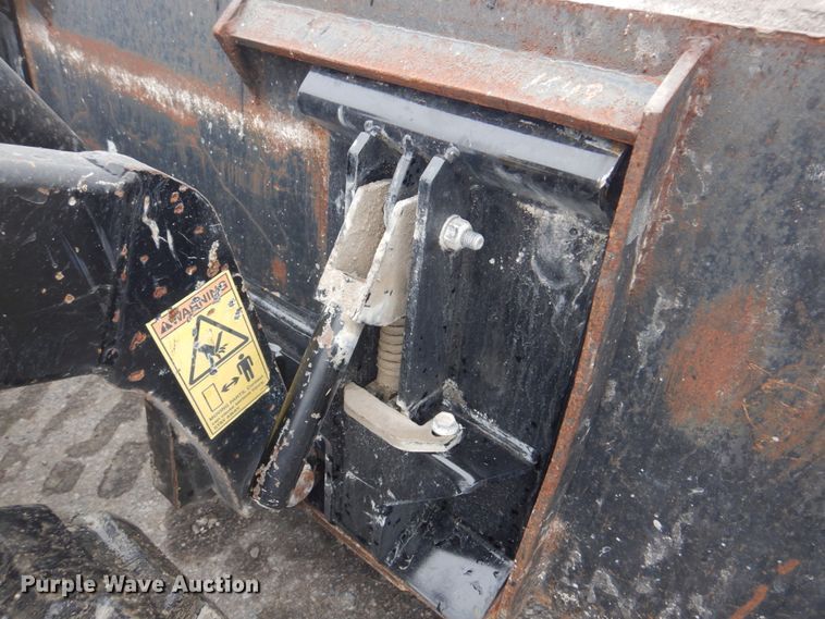 image for item JF9940 2017 Ditch Witch SK1550  compact utility loader