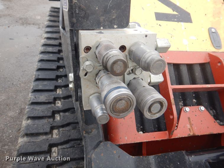 image for item JF9940 2017 Ditch Witch SK1550  compact utility loader