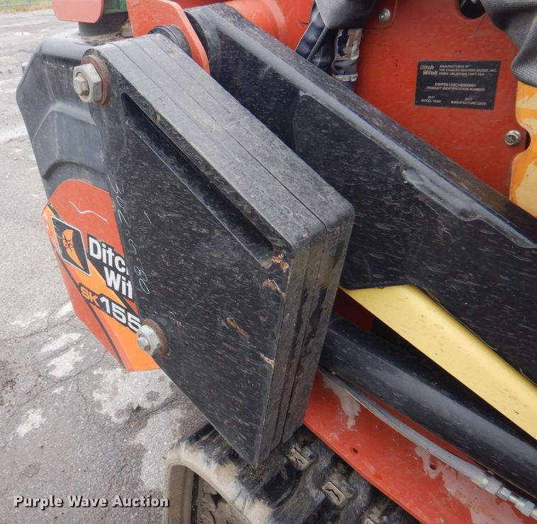 image for item JF9940 2017 Ditch Witch SK1550  compact utility loader