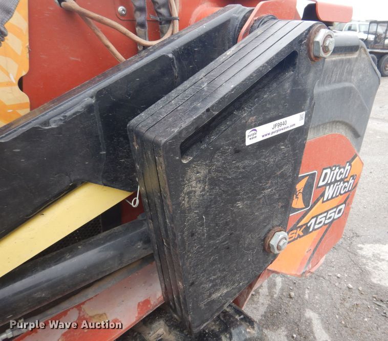 image for item JF9940 2017 Ditch Witch SK1550  compact utility loader