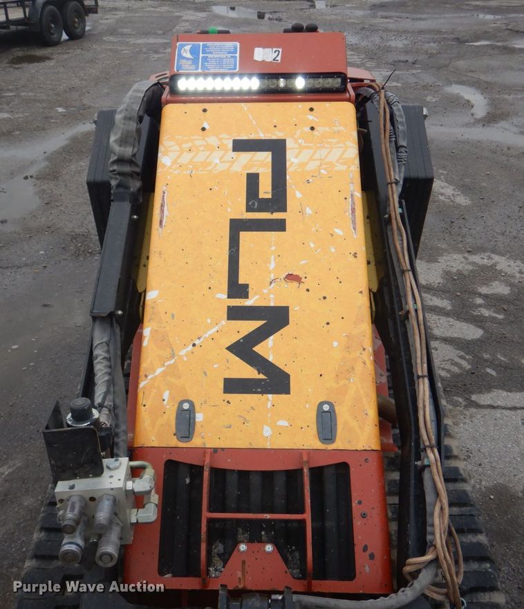 image for item JF9940 2017 Ditch Witch SK1550  compact utility loader