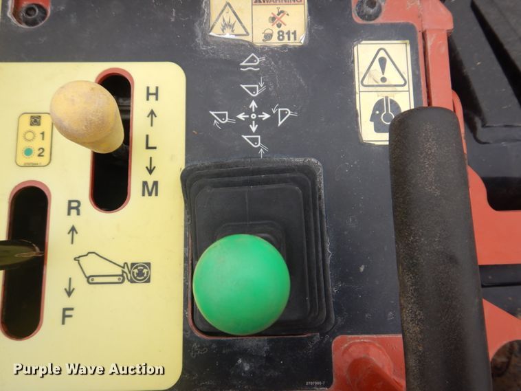 image for item JF9940 2017 Ditch Witch SK1550  compact utility loader