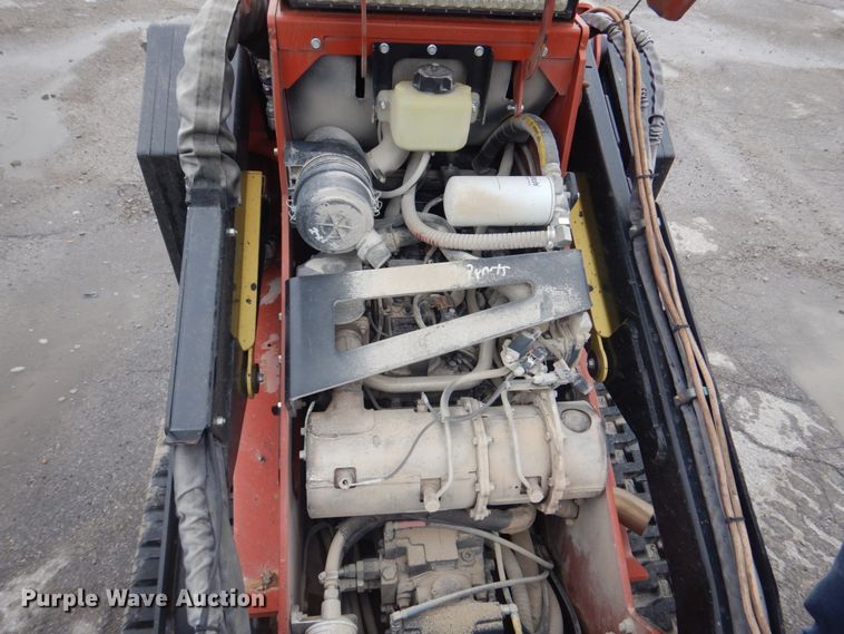 image for item JF9940 2017 Ditch Witch SK1550  compact utility loader