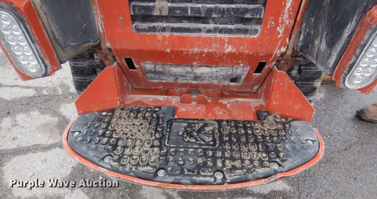 image for item JF9940 2017 Ditch Witch SK1550  compact utility loader