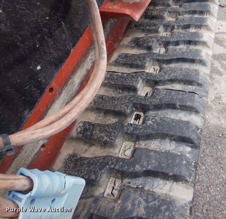 image for item JF9940 2017 Ditch Witch SK1550  compact utility loader