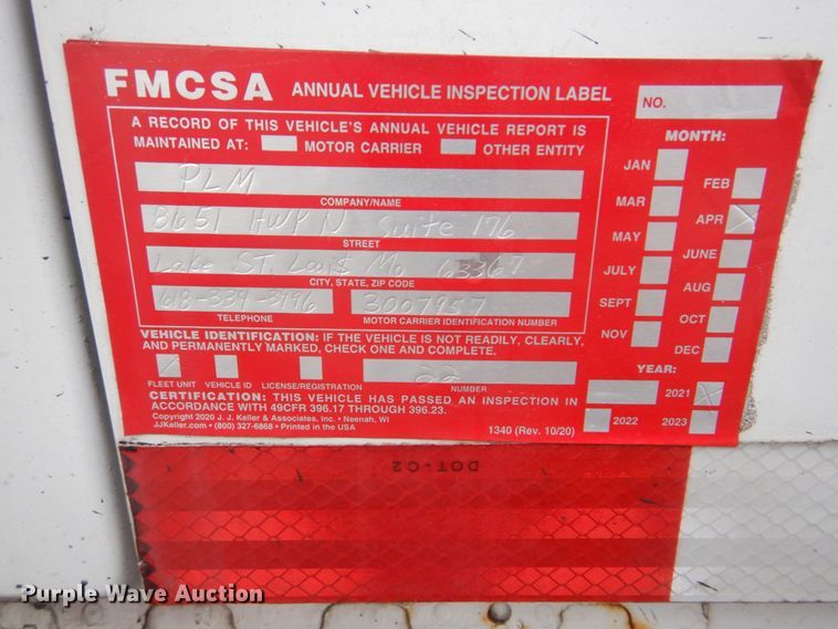 image for item JF9943 2003 International 4300  oil distributor truck