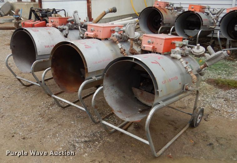 image for item JI9345 (3) Sundog Sun-1400 heaters