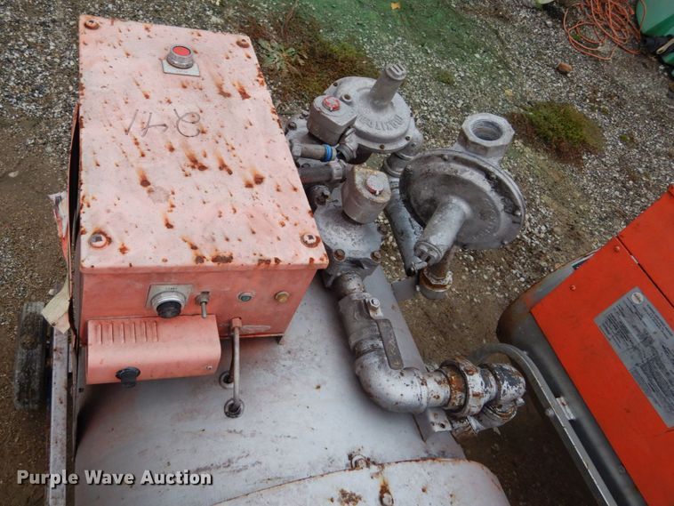 image for item JI9345 (3) Sundog Sun-1400 heaters