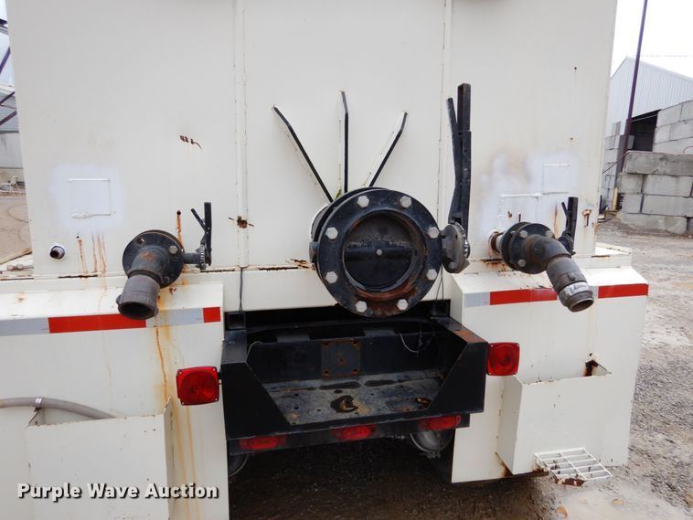 image for item JI9347 1980 Ford 8000  tank truck