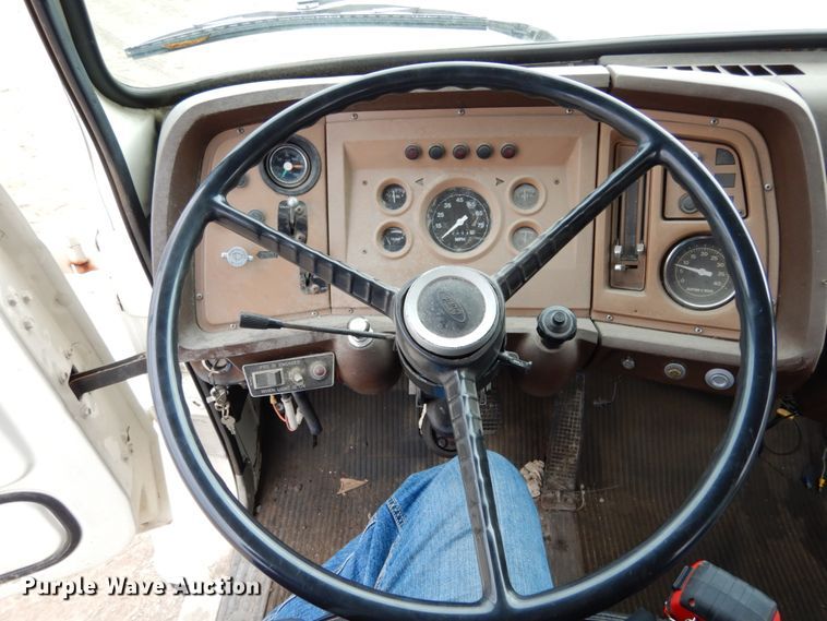 image for item JI9347 1980 Ford 8000  tank truck