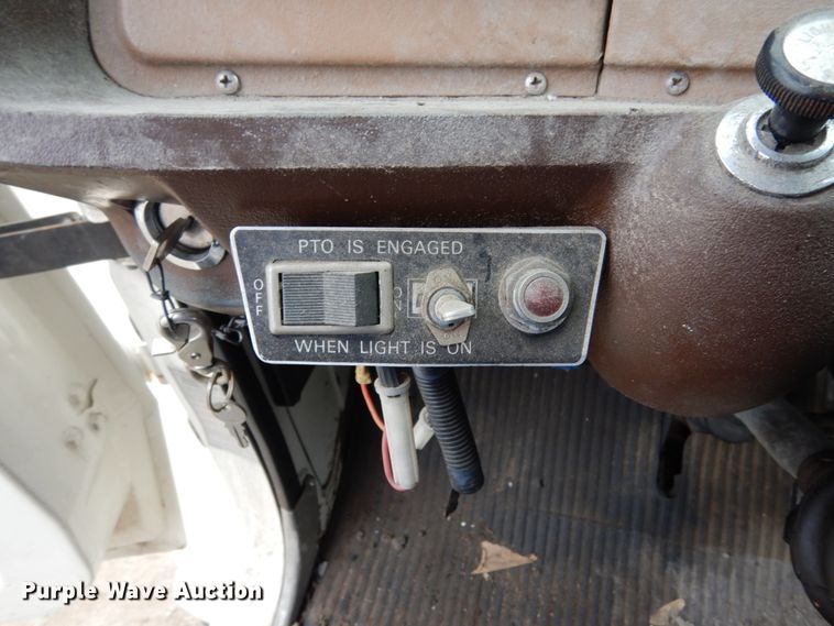 image for item JI9347 1980 Ford 8000  tank truck