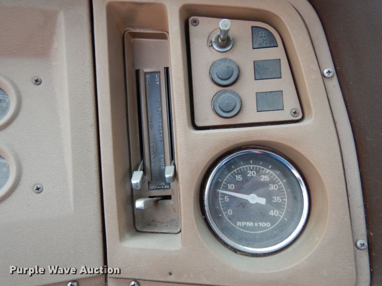 image for item JI9347 1980 Ford 8000  tank truck